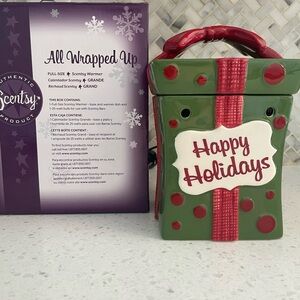 Scentsy All Wrapped Up Full Size Holiday Warmer Christmas Present Retired NIB